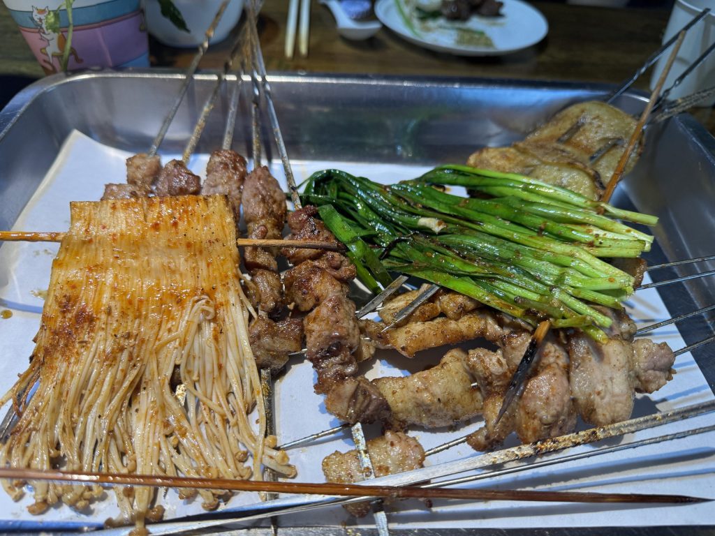 연태대학교 인근 맛집 왕중왕양꼬치의 다양한 꼬치