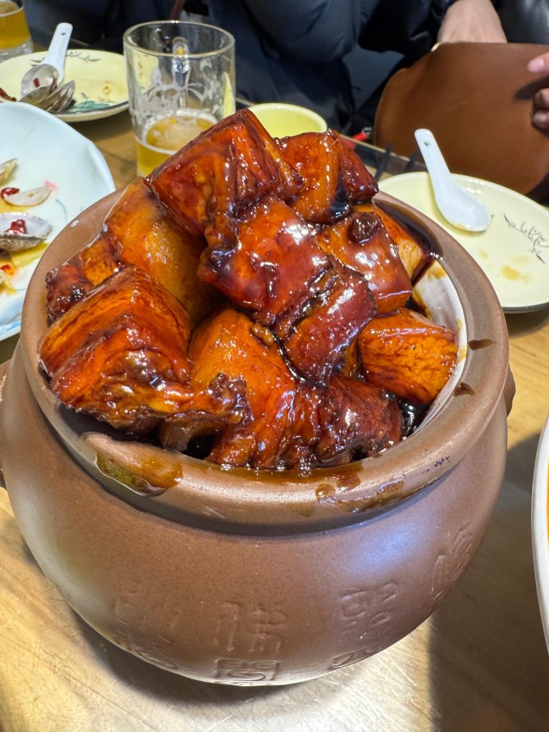 이씨거타당의 동파육 홍소육