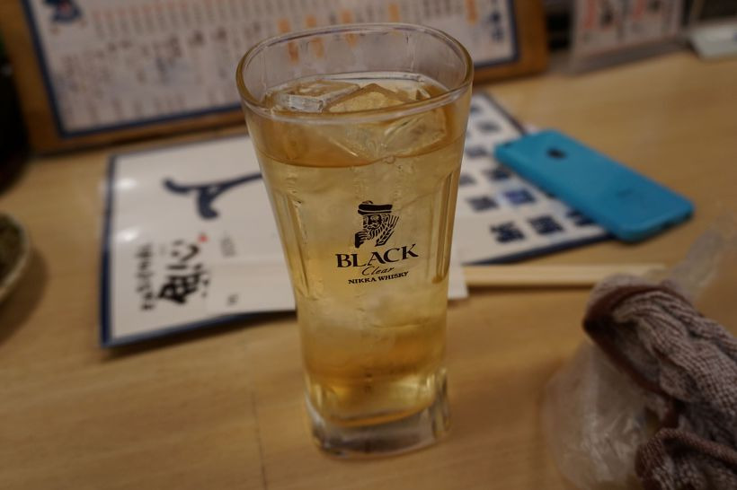 우오신 초밥과 곁들인 하이볼